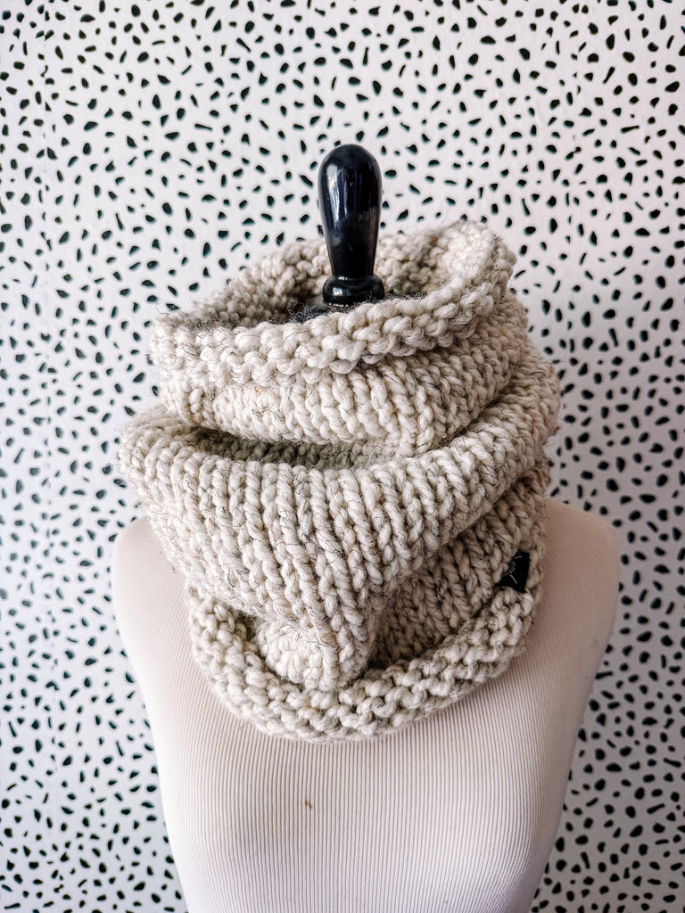 Neckwarmer in Wheat