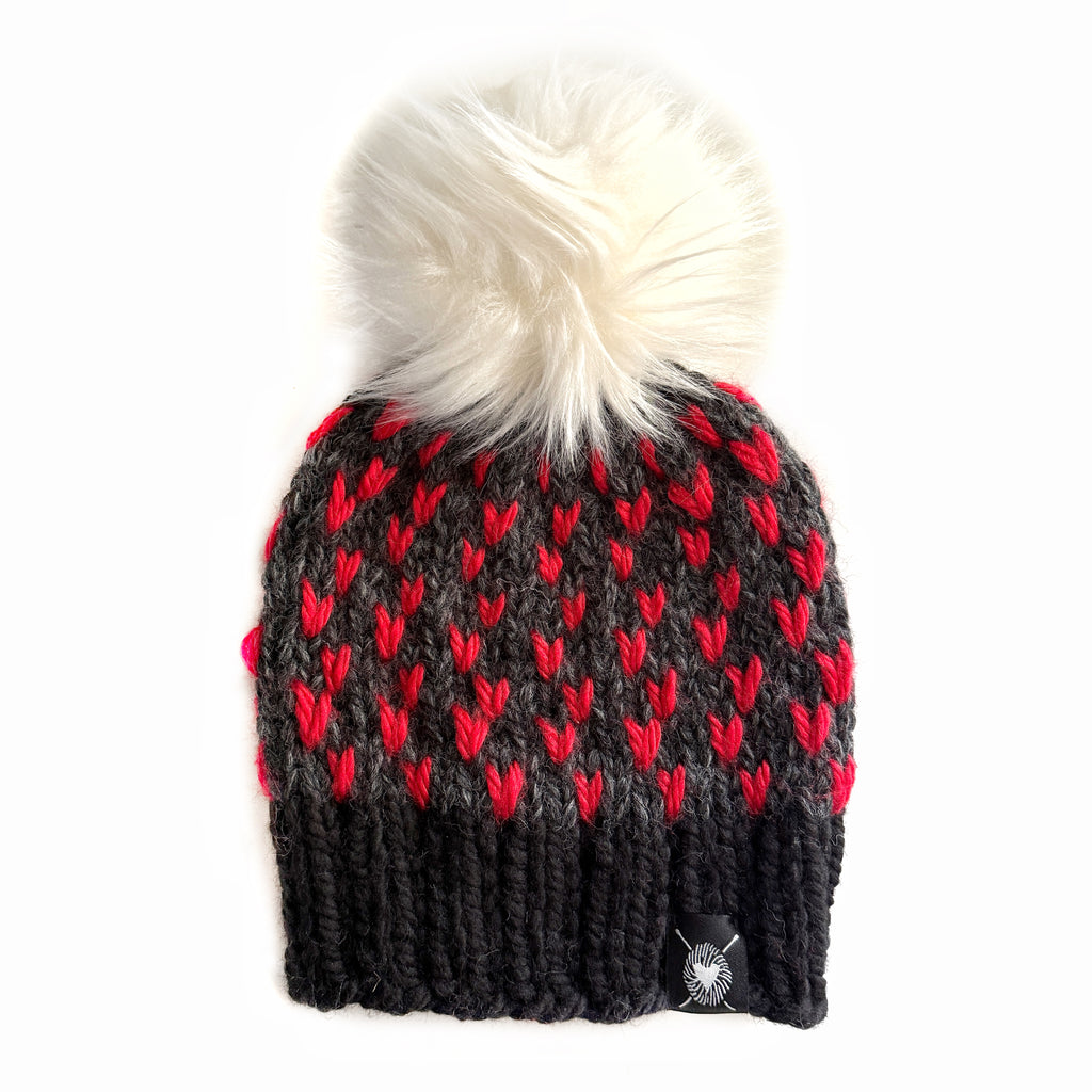 Zero Waste : Tiny Hearts Faux Fur Pom-Pom Beanie