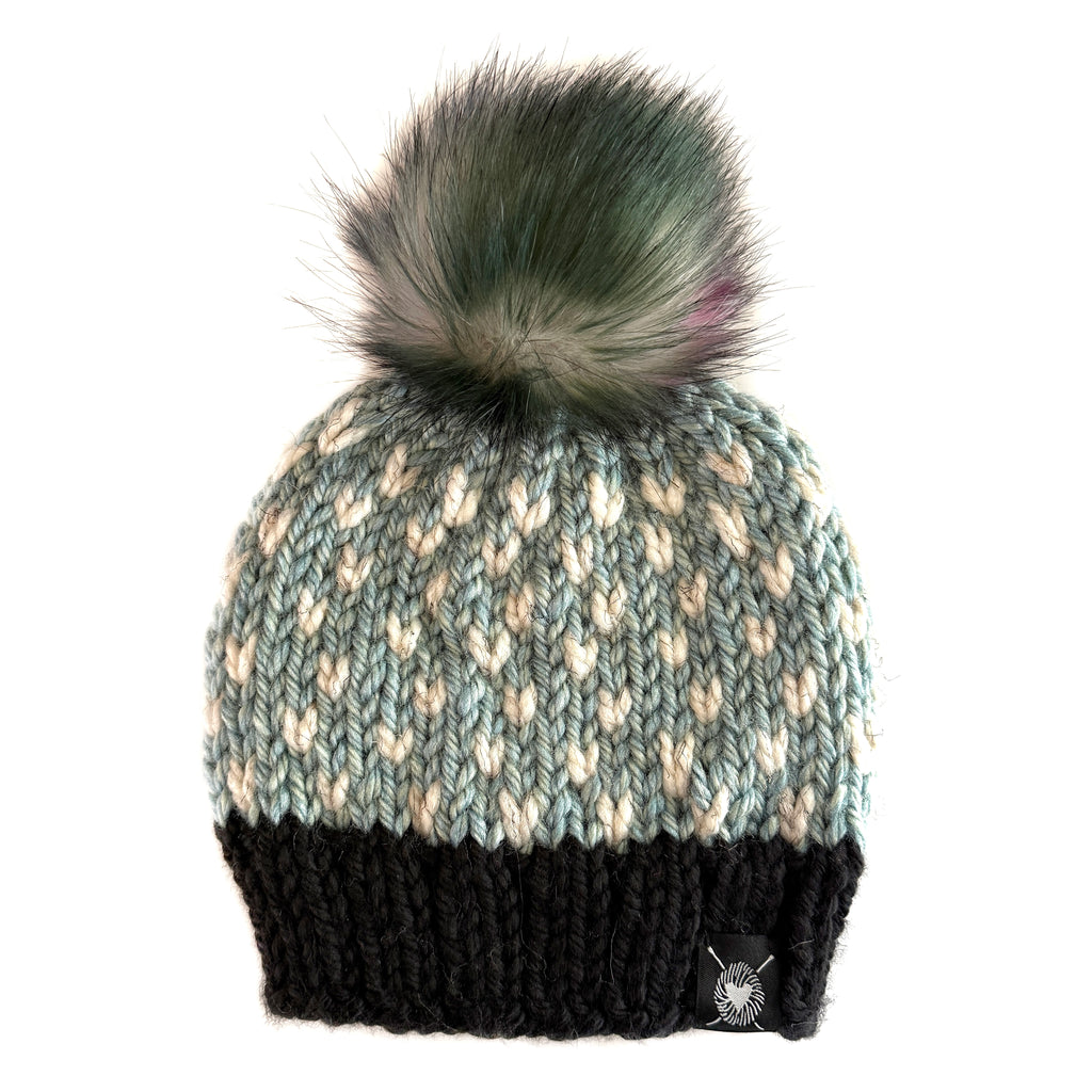 Zero Waste : Tiny Hearts Faux Fur Pom-Pom Beanie